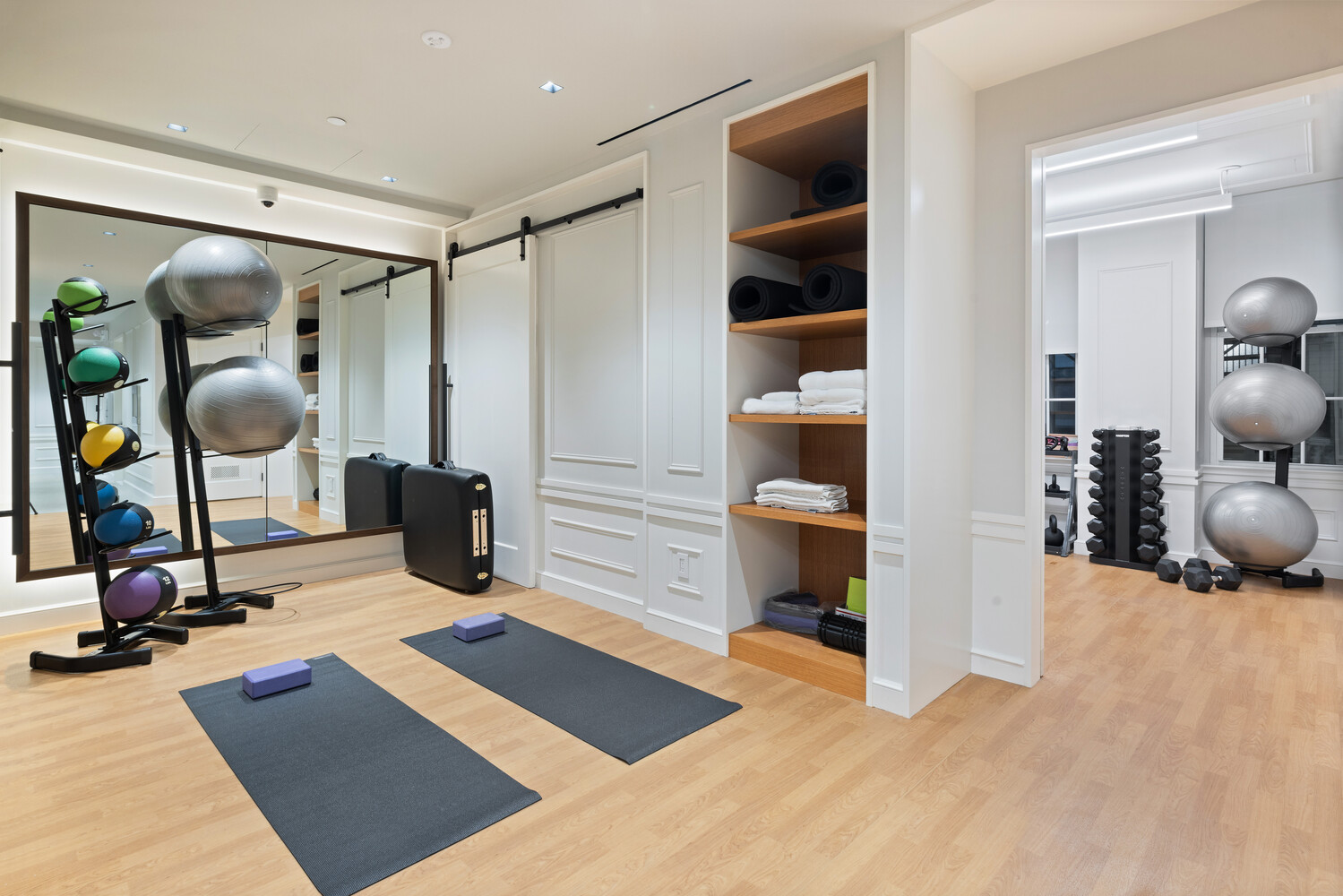 #14 photo, 829 PARK Avenue, Lenox Hill , NY 10021