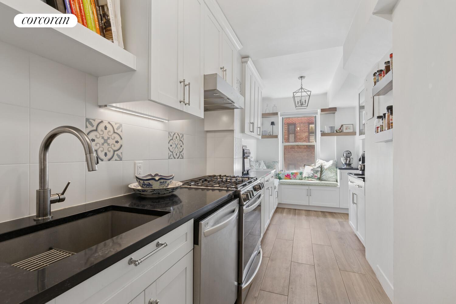 #3 photo, 414 E 52ND Street, マンハッタン Beekman , NY 10022