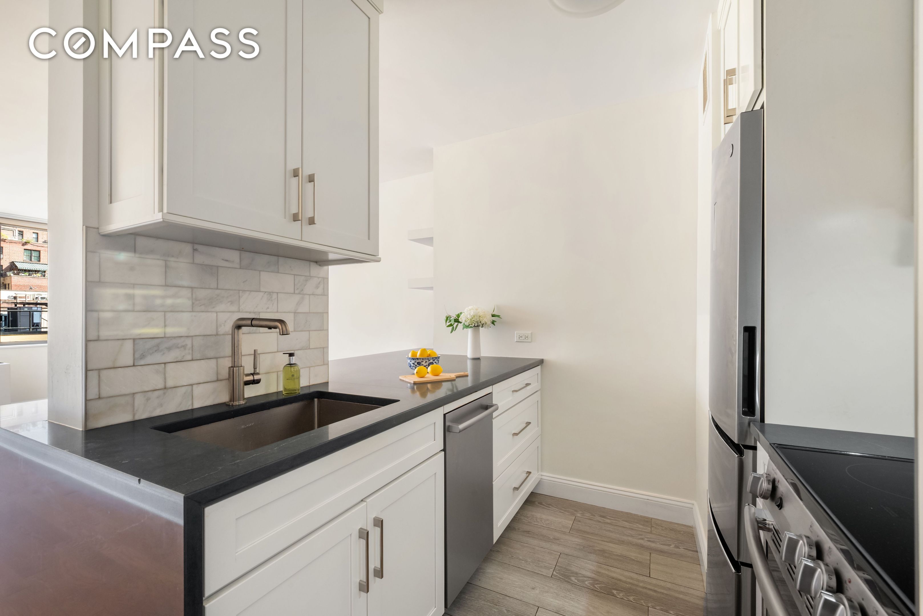 #4 photo, 300 E 54th Street, マンハッタン Sutton Place , NY 10022