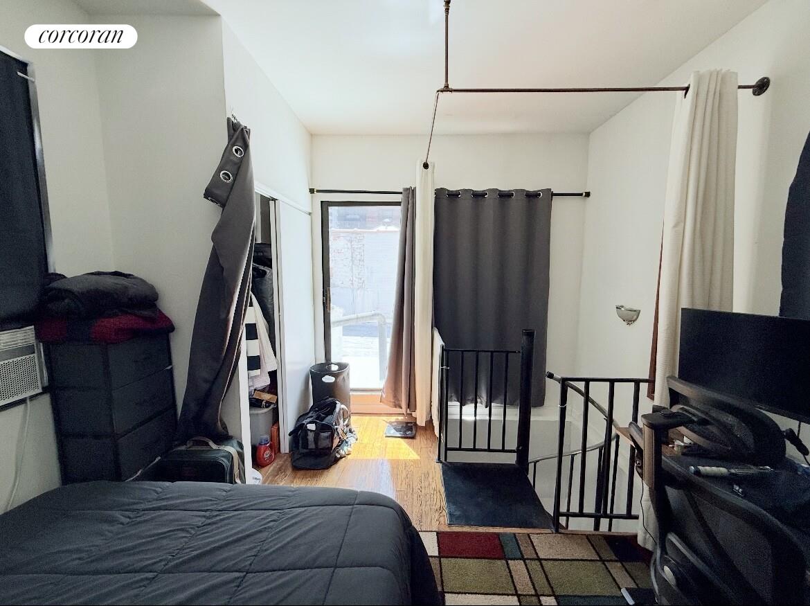 #4 photo, New York City, Turtle Bay , NY 10022