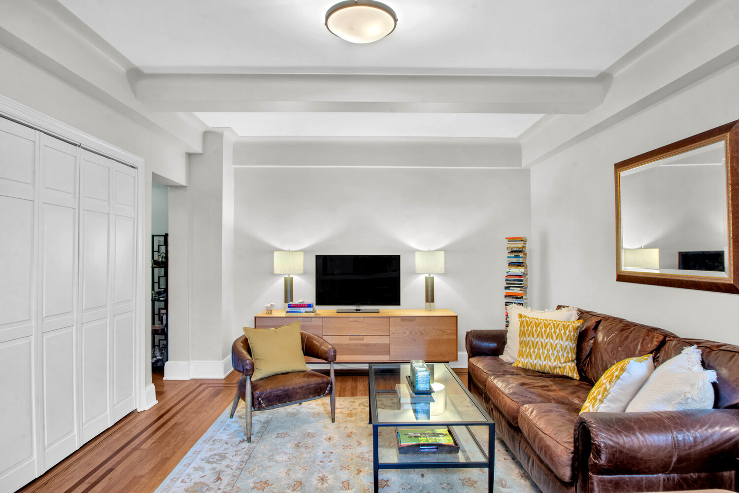 #3 photo, 235 E 22ND Street, マンハッタン Gramercy Park , NY 10010