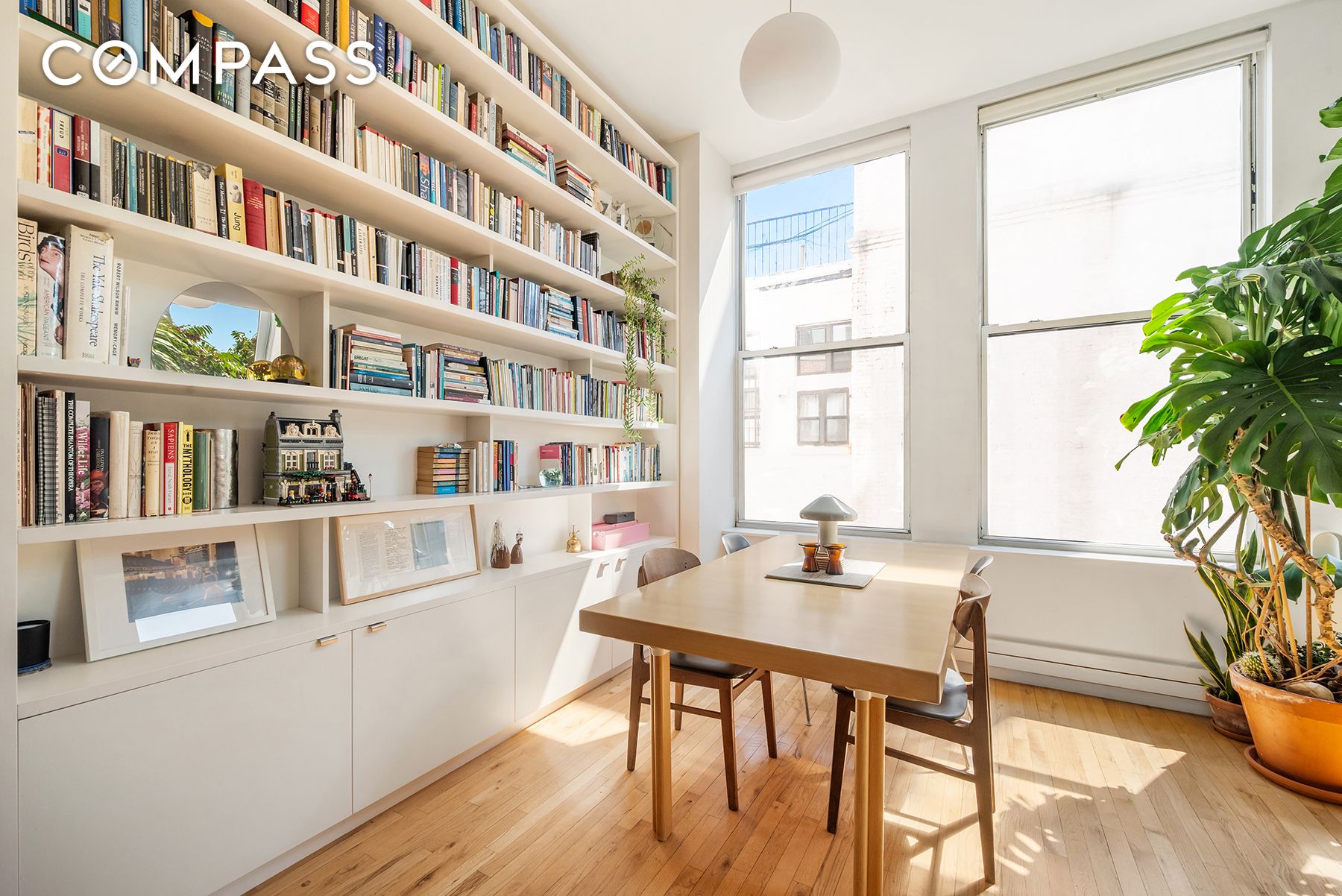 #5 photo, 175 E Broadway, Two Bridges , NY 10002