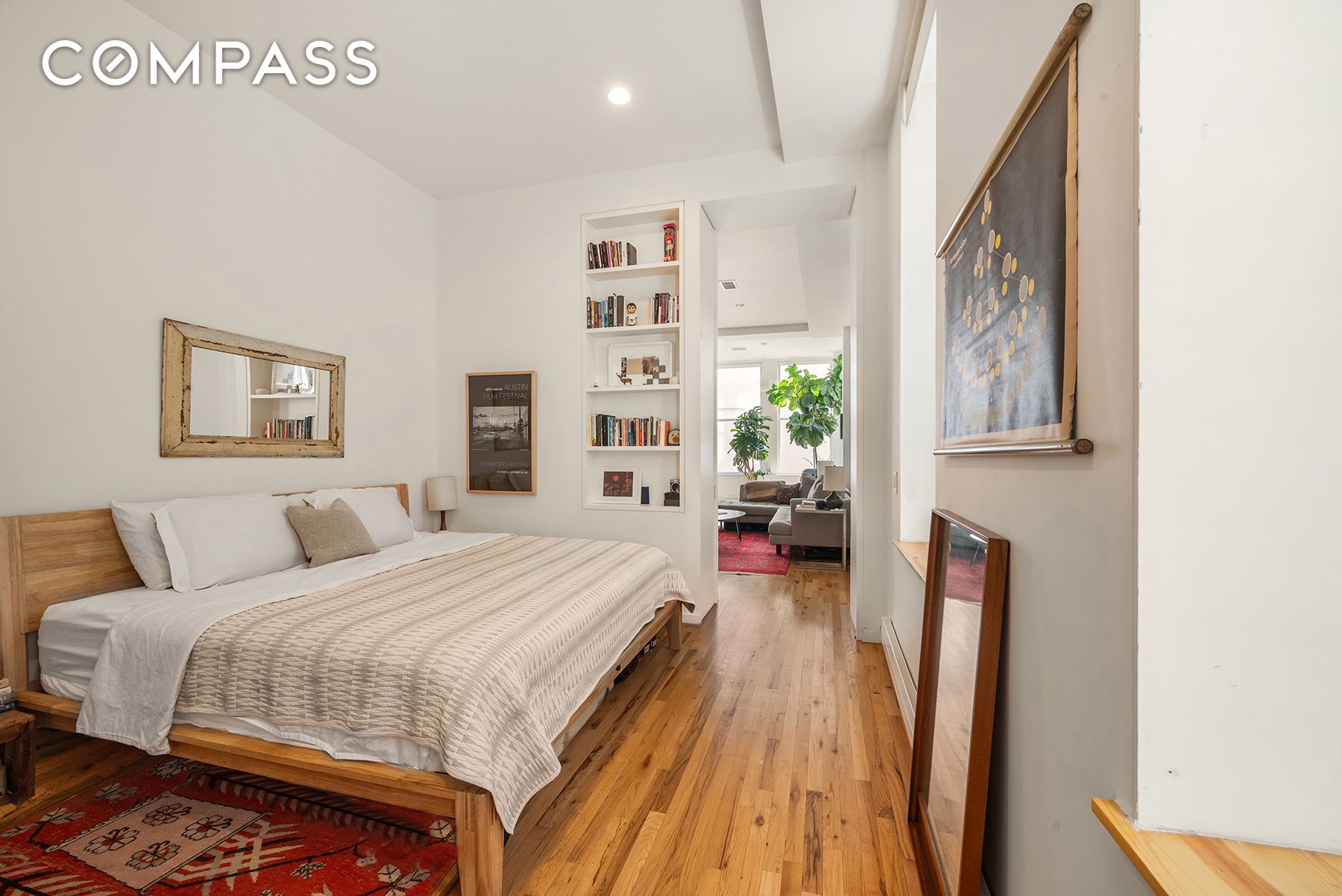 #8 photo, 175 E Broadway, Two Bridges , NY 10002