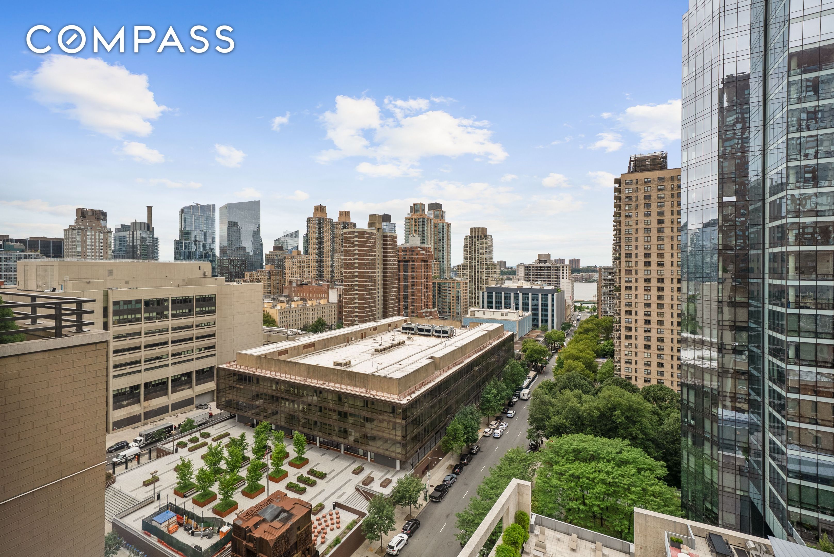 #8 photo, 165 W 66th Street, マンハッタン Upper West Side , NY 10023