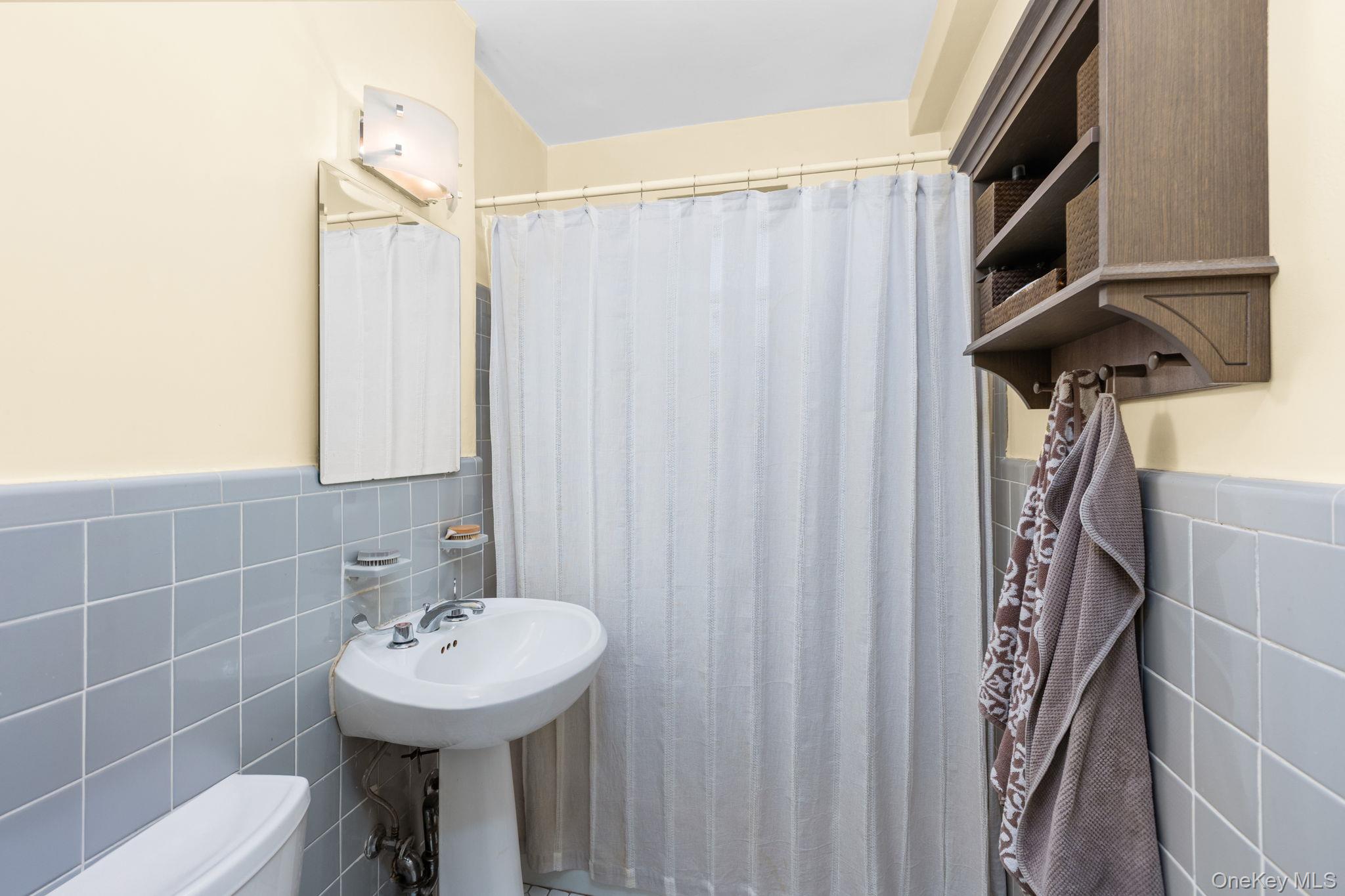 #19 photo, 609 Palmer Road, Yonkers , NY 10701