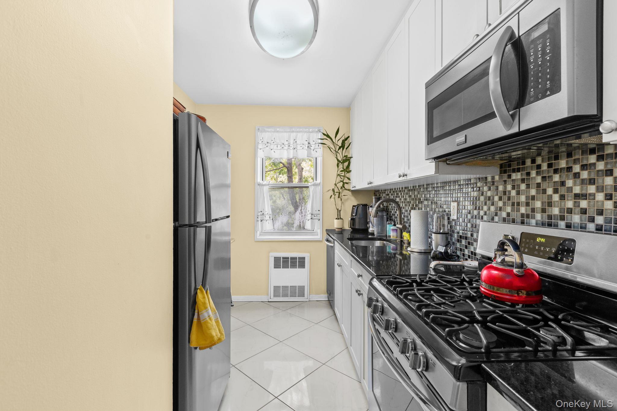 #7 photo, 609 Palmer Road, Yonkers , NY 10701