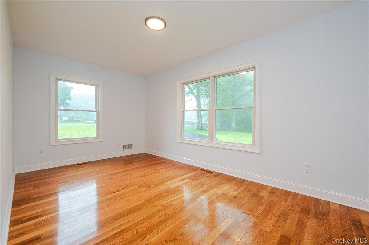 #17 photo, 35 Summit Drive, Mahopac , NY 10541