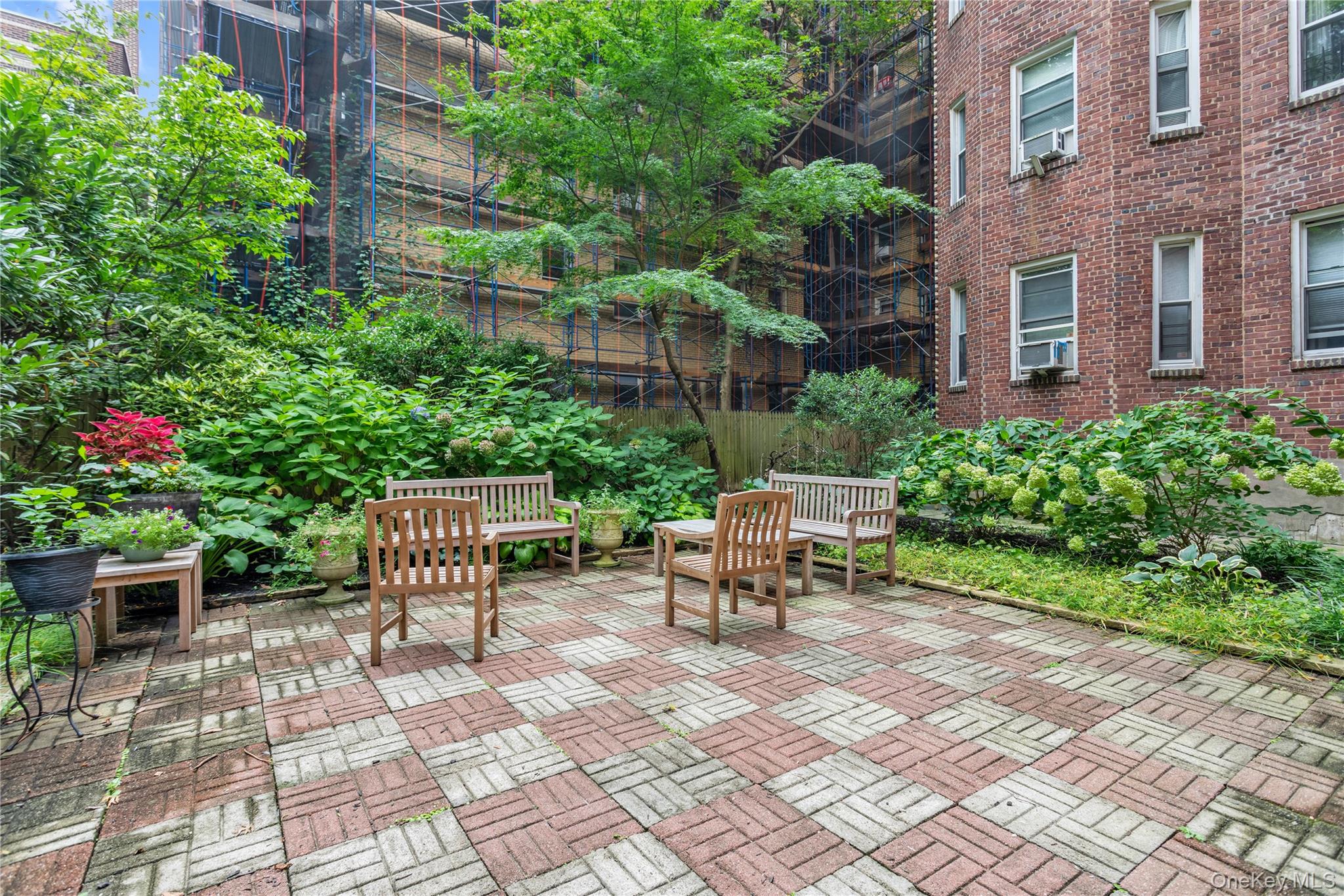 #12 photo, 79-01 35th Avenue, クイーンズ区 Jackson Heights , NY 11372