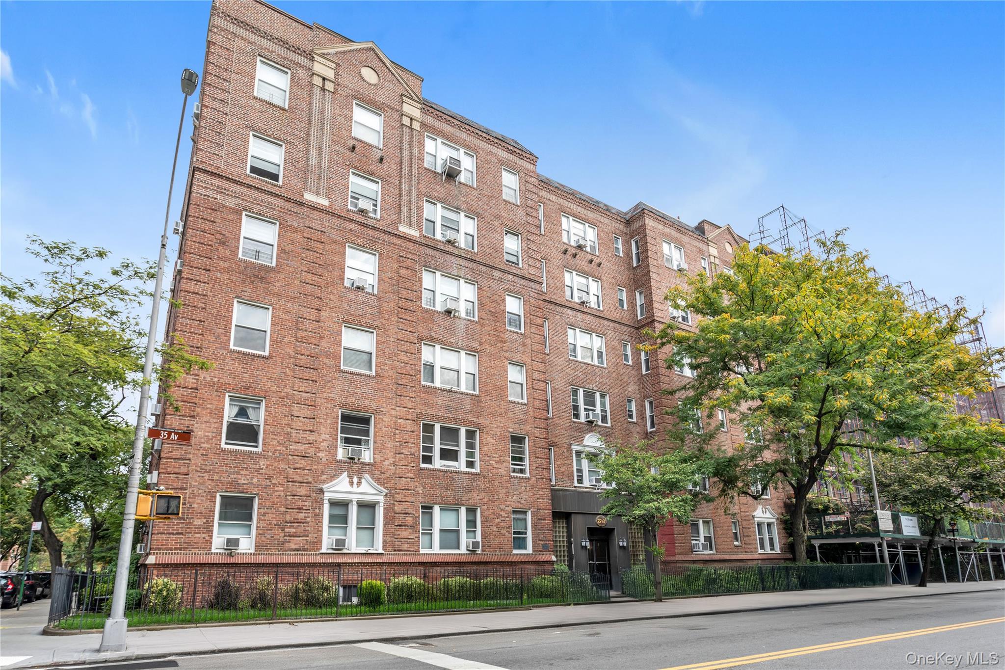 #16 photo, 79-01 35th Avenue, クイーンズ区 Jackson Heights , NY 11372