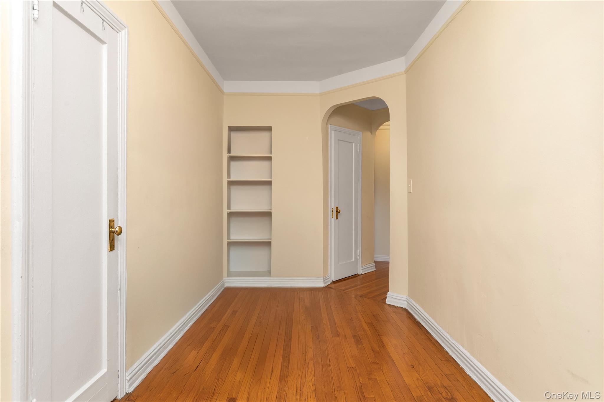 #2 photo, 79-01 35th Avenue, クイーンズ区 Jackson Heights , NY 11372