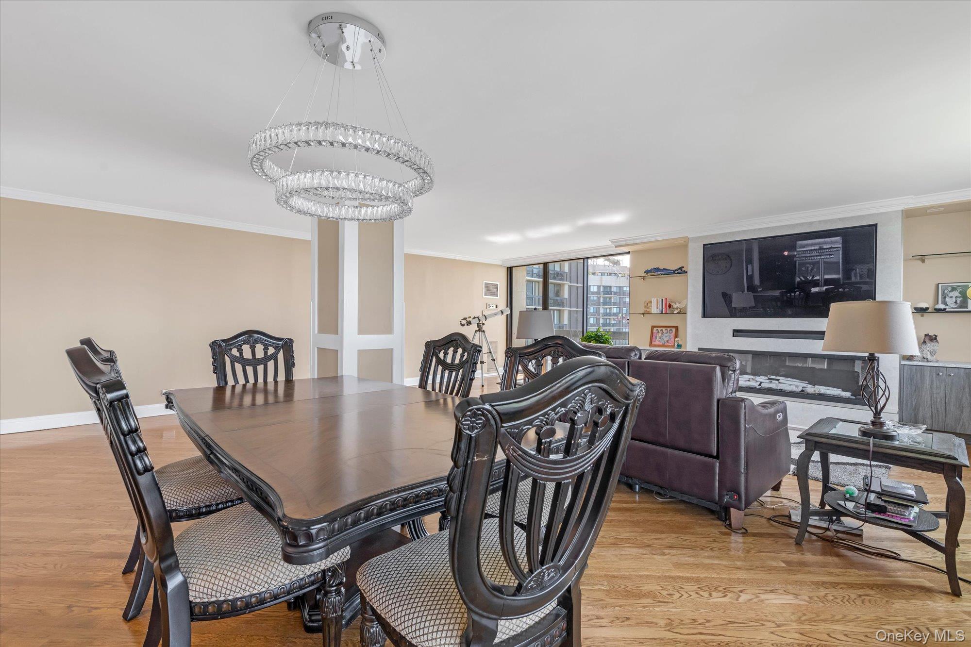 #6 photo, 269-10 Grand Central Parkway, クイーンズ区 Floral Park , NY 11005