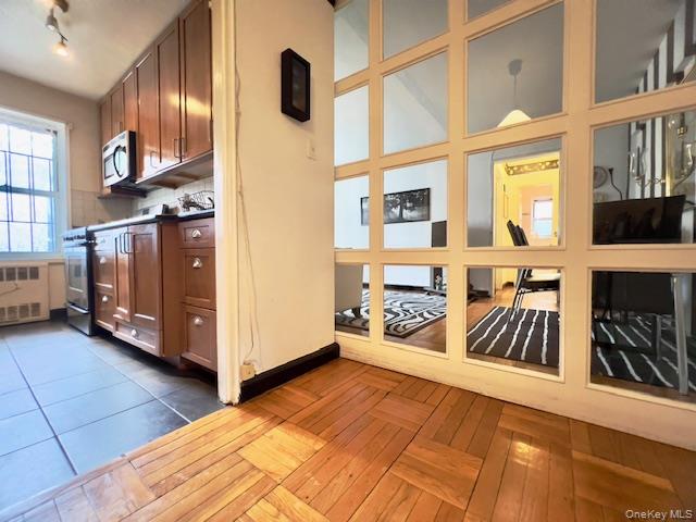 #1 photo, 81-05 35 Avenue, クイーンズ区 Jackson Heights , NY 11372