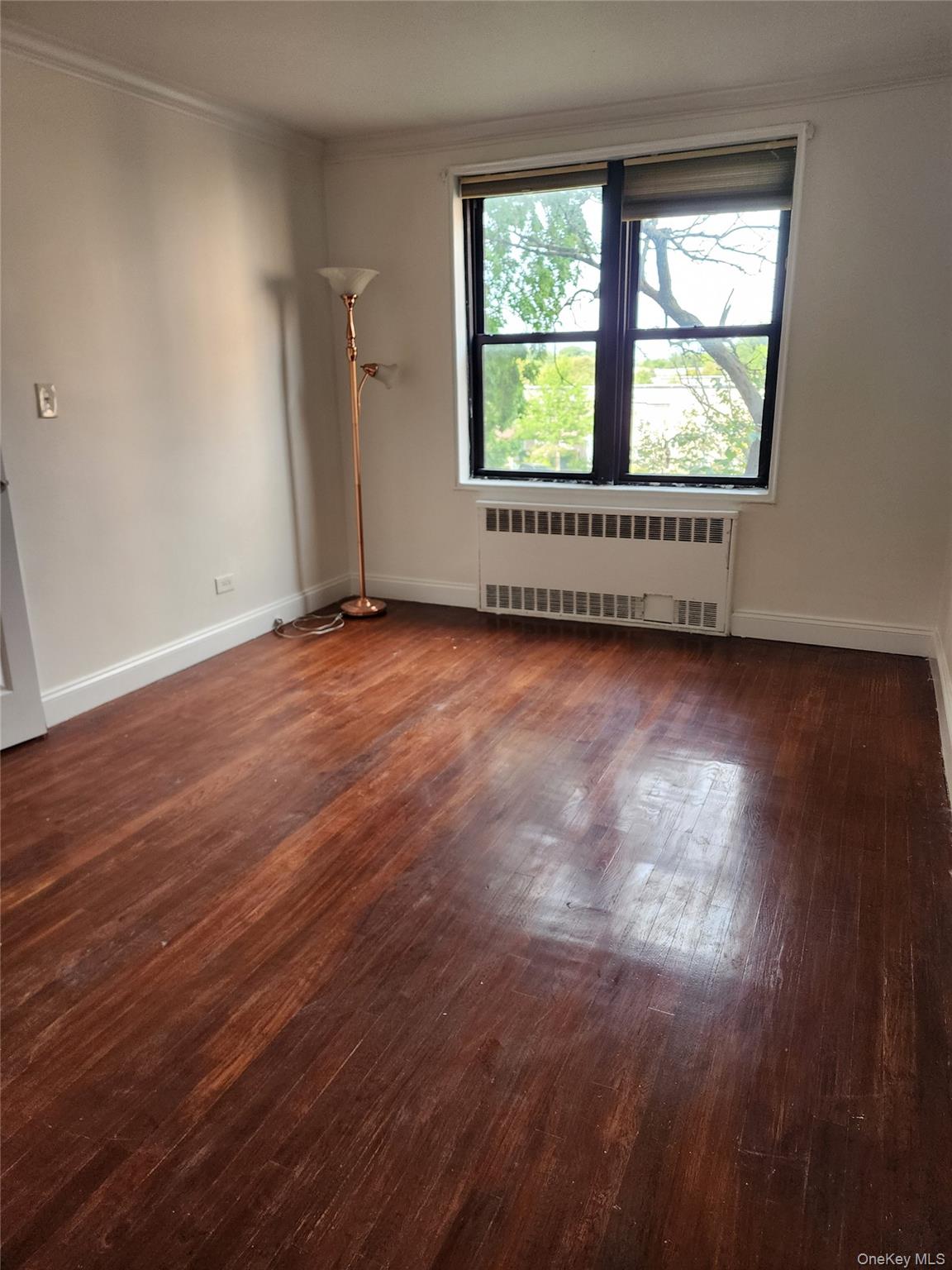 #5 photo, 150-11 72 Road, Kew Garden Hills , NY 11367