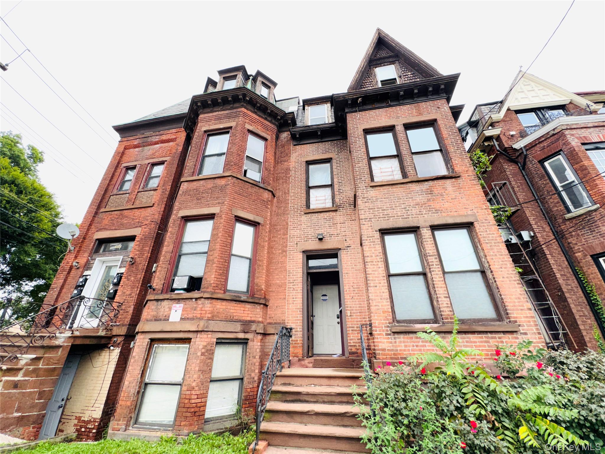 #2 photo, 298 Liberty Street, Newburgh , NY 12550