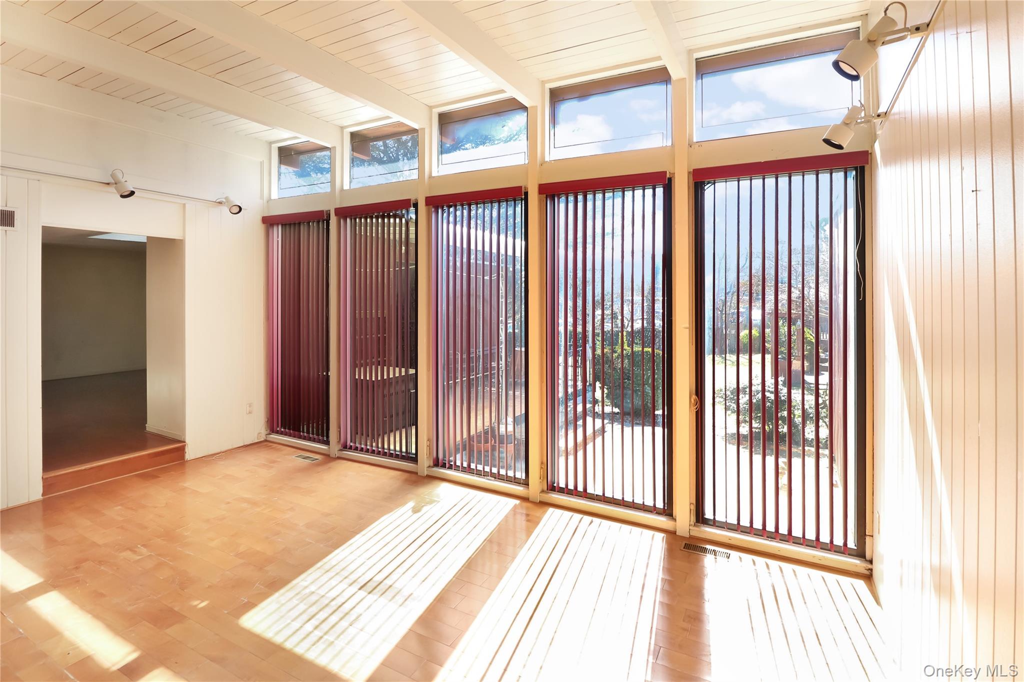 #13 photo, 11 Valley View Road, Great Neck , NY 11021