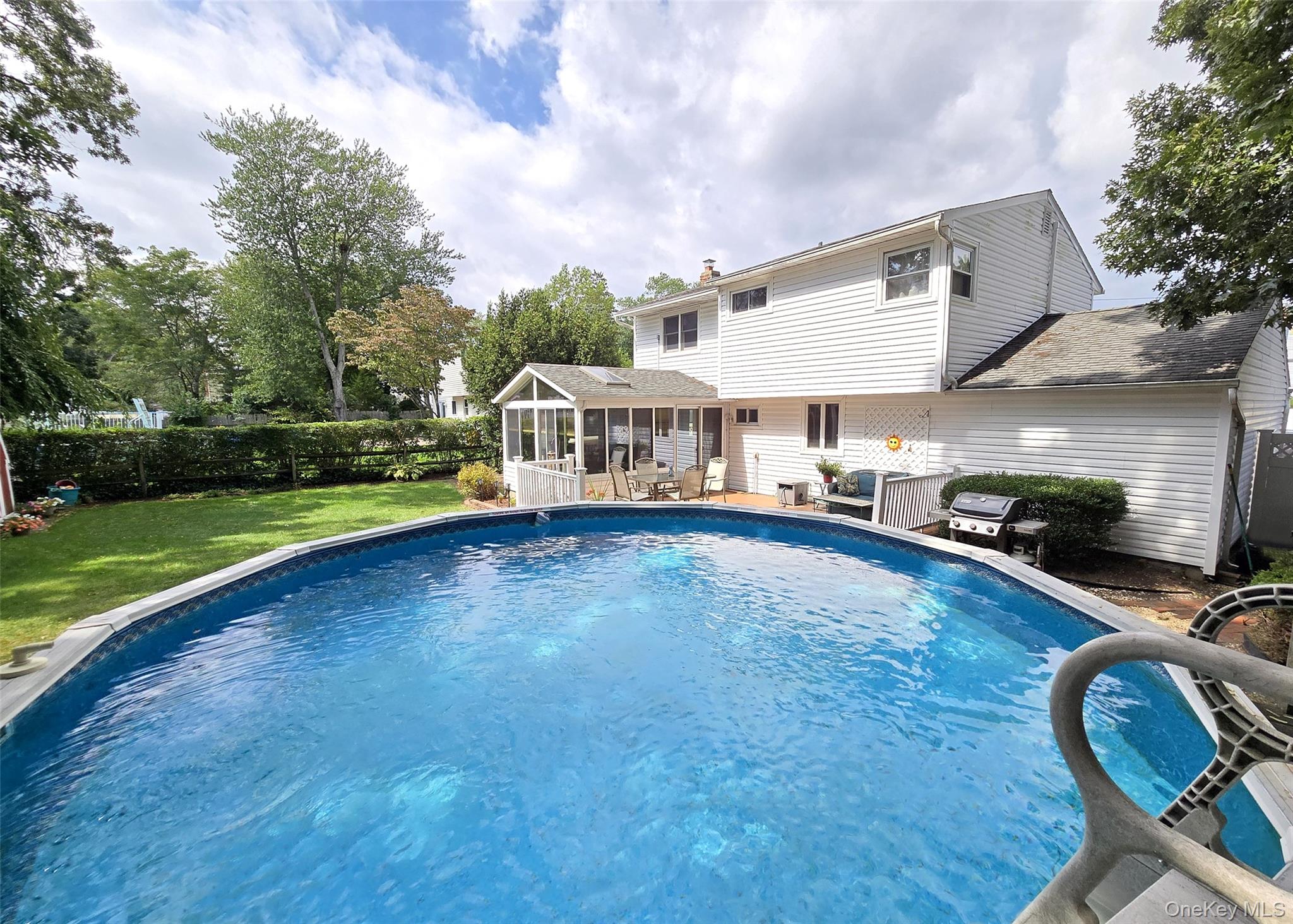 #20 photo, 8 Corvette Road, Selden , NY 11784