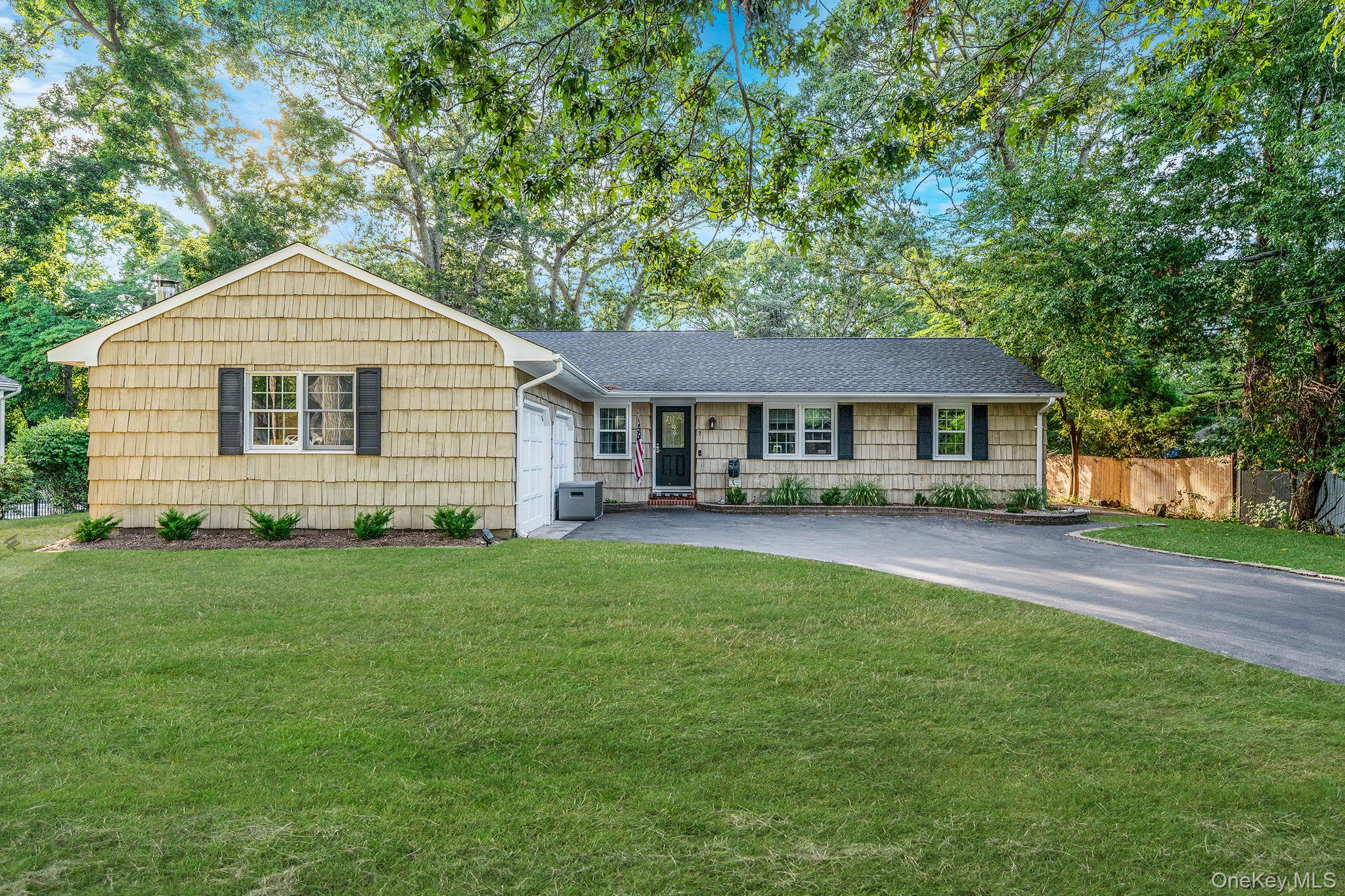 #1 photo, 7 Cornell Road, 东长岛 Shoreham , NY 11786