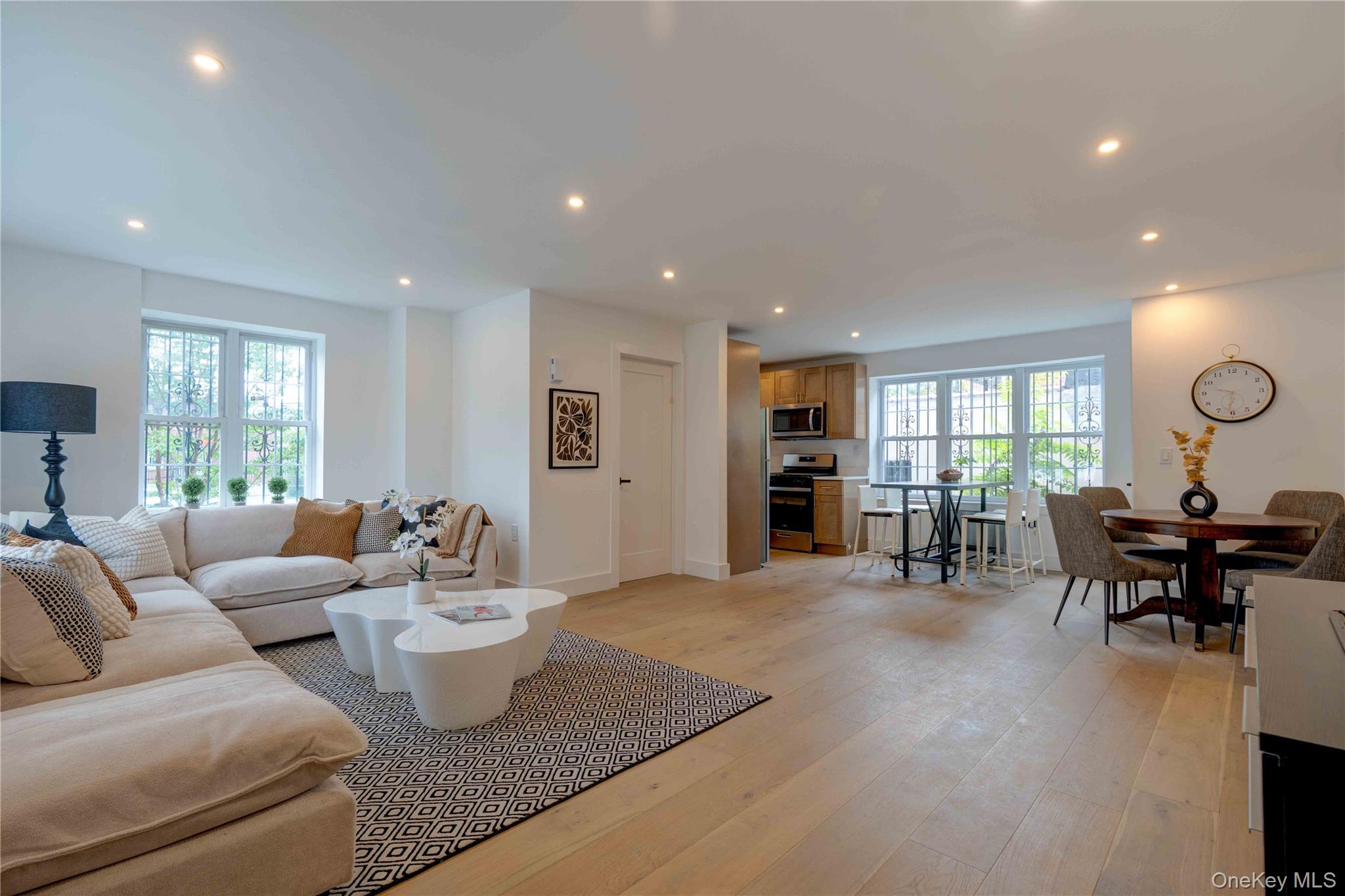 #1 photo, 1056 E 215th Street, Bronx , NY 10469