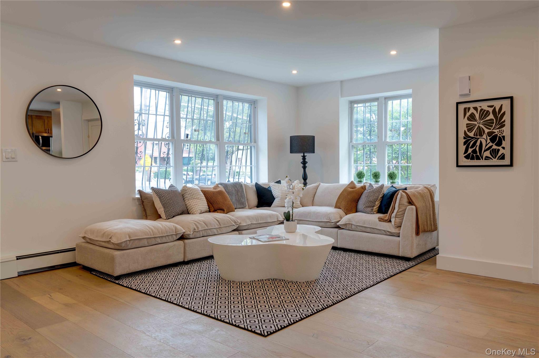 #11 photo, 1056 E 215th Street, Bronx , NY 10469