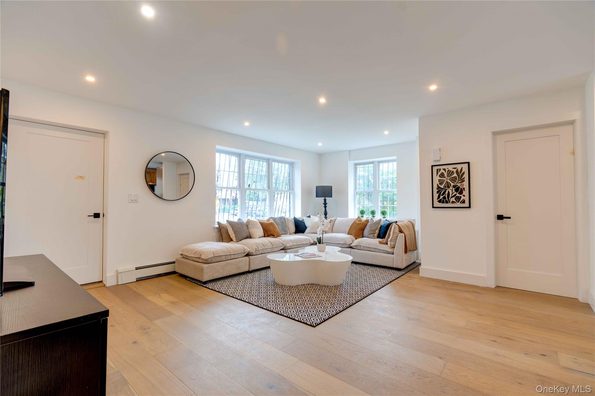 #3 photo, 1056 E 215th Street, Bronx , NY 10469