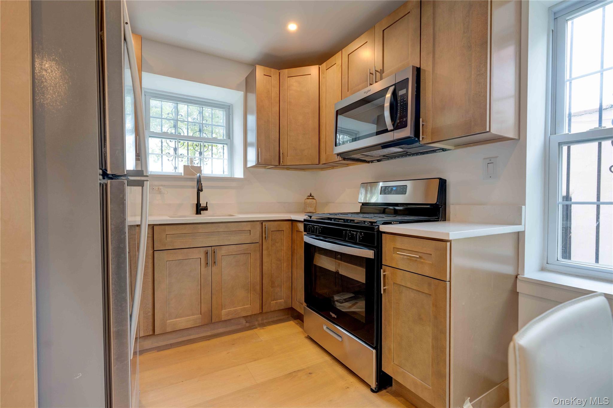 #6 photo, 1056 E 215th Street, Bronx , NY 10469