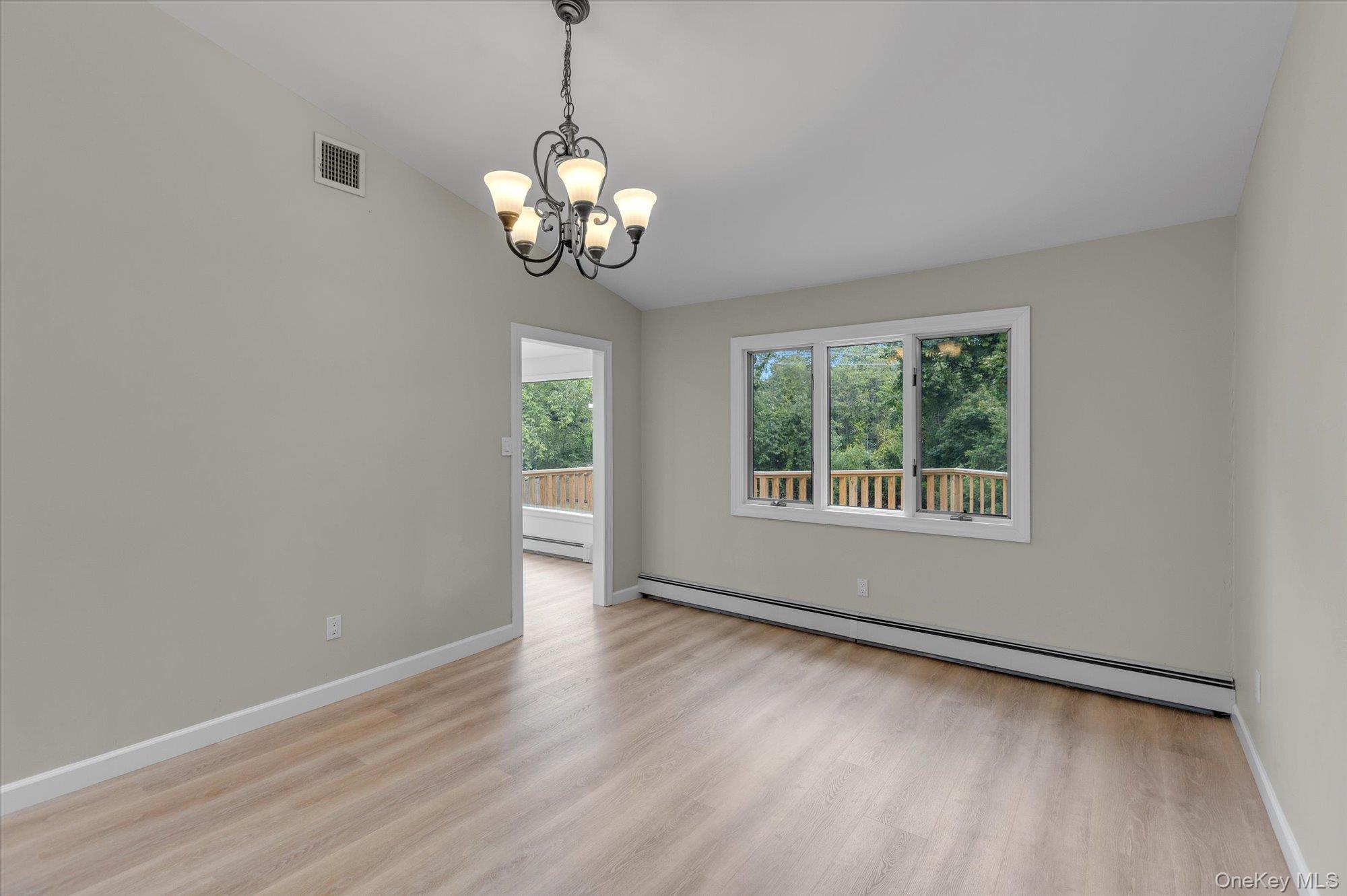 #9 photo, 385 Salem Court, Hauppauge , NY 11788