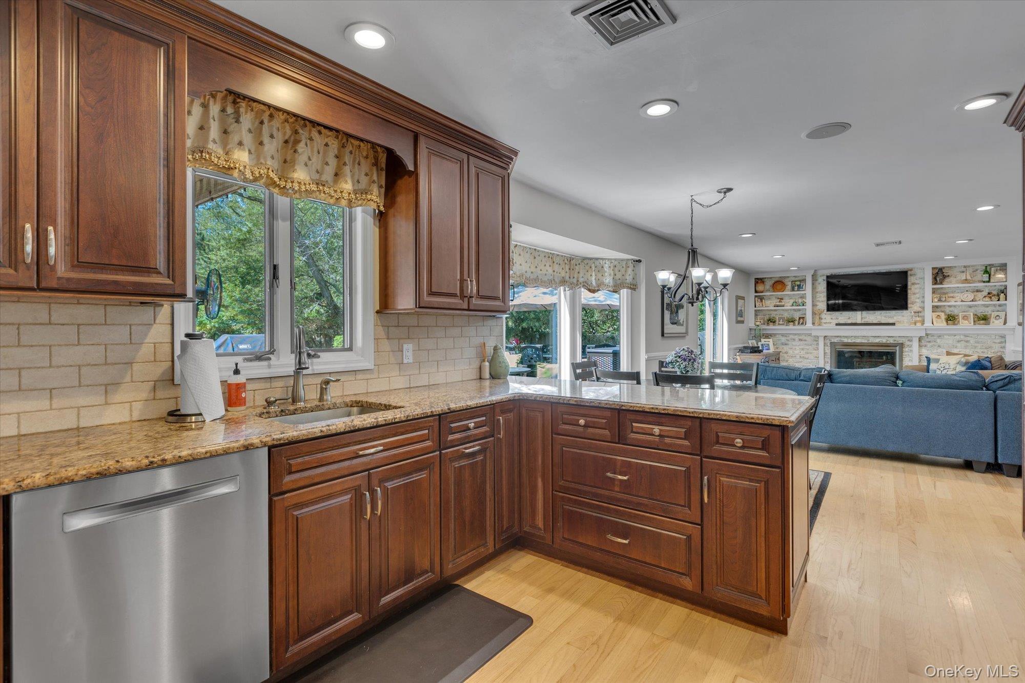 #8 photo, 48 Terry Road, サフォーク郡 Northport , NY 11768