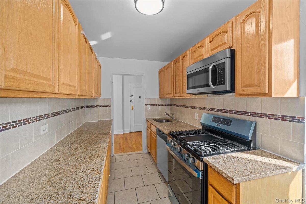 #1 photo, 3260 Netherland Avenue, Bronx , NY 10463