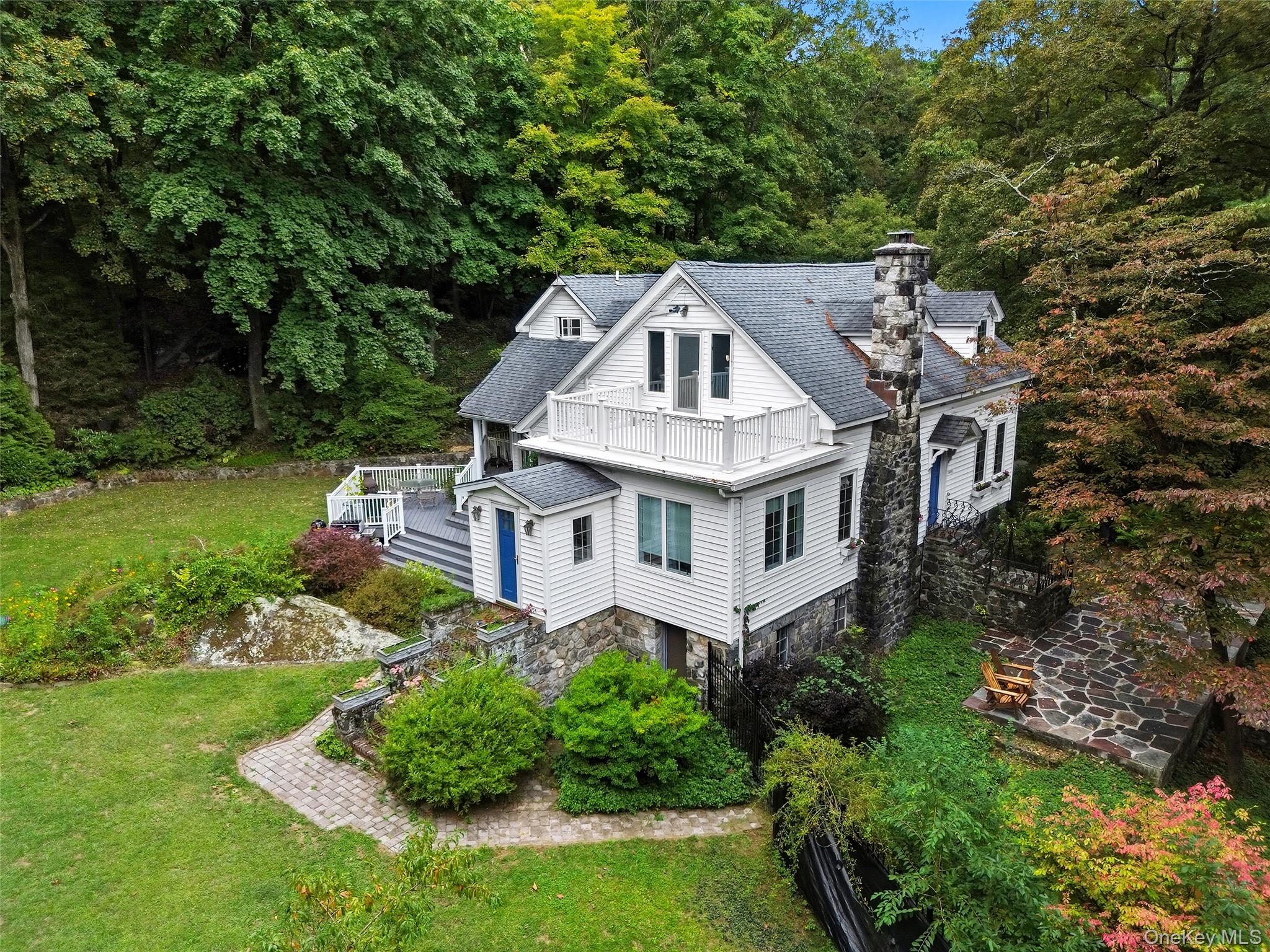 #1 photo, 8 Brook Lane, Cortlandt Manor , NY 10567