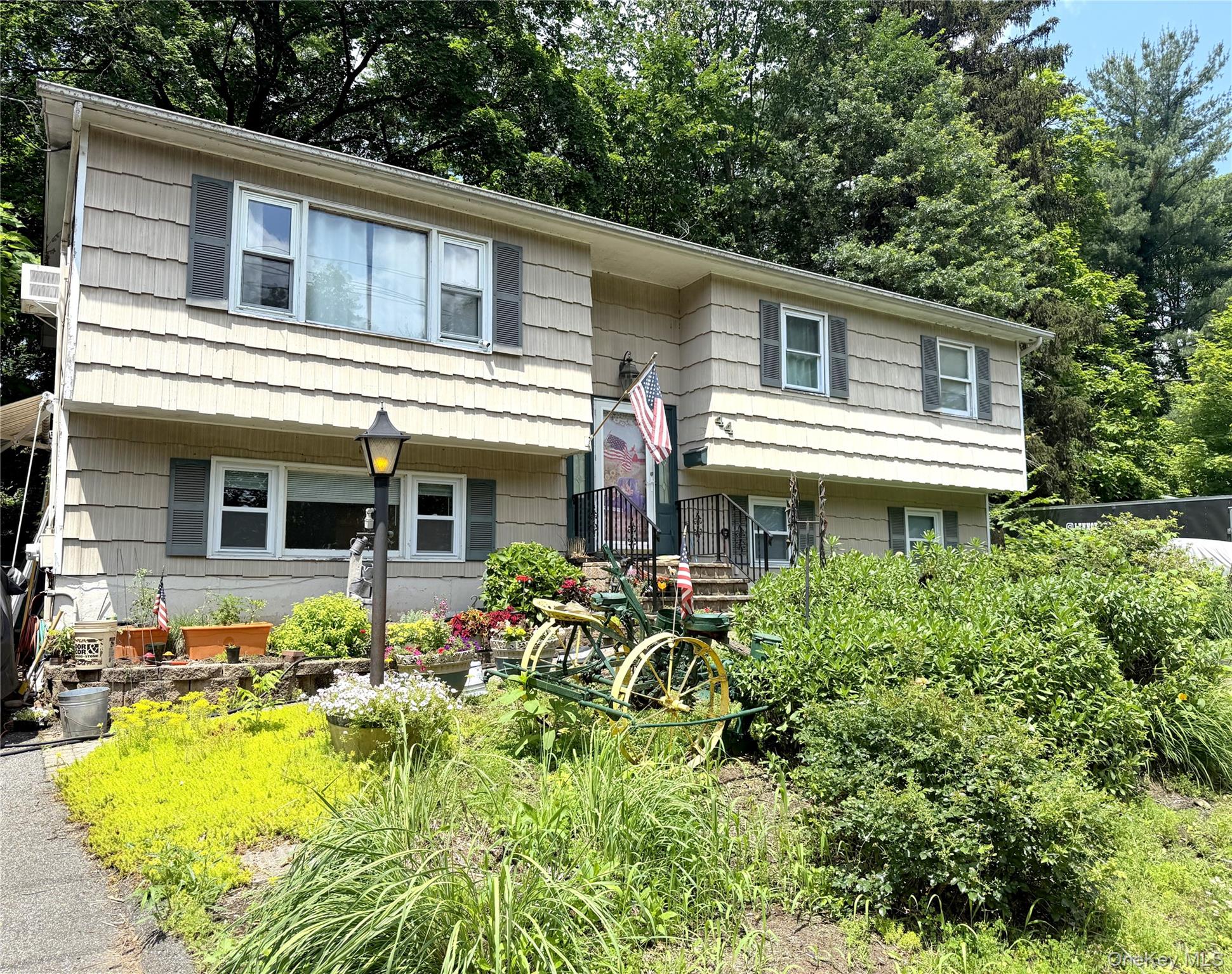 #1 photo, 44 S Rockland Avenue, Congers , NY 10920