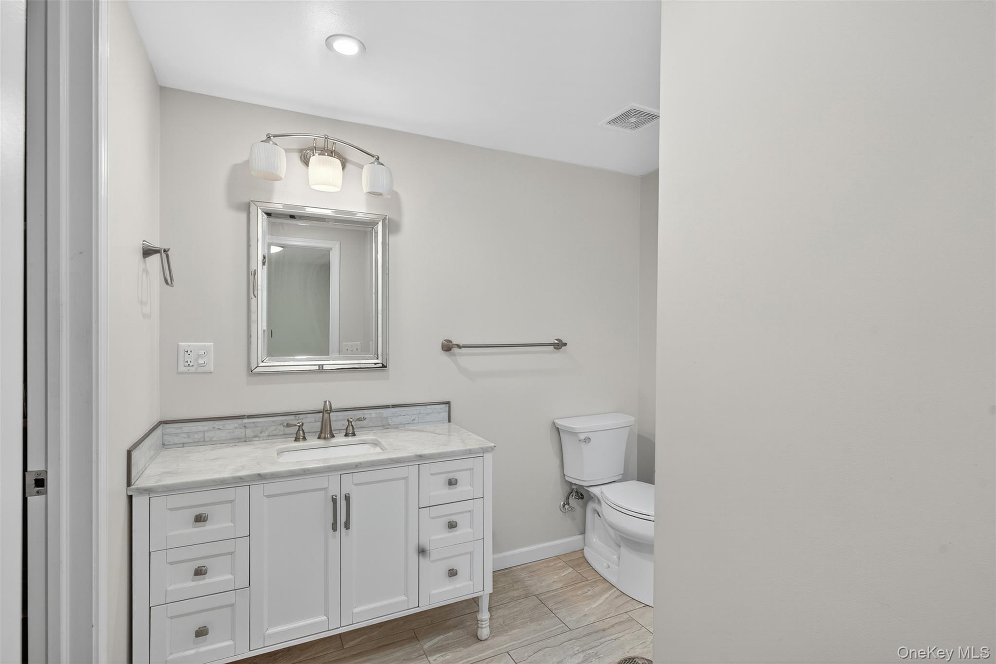 #9 photo, 3 Hudson Bluff Circle, Marlboro , NY 12542