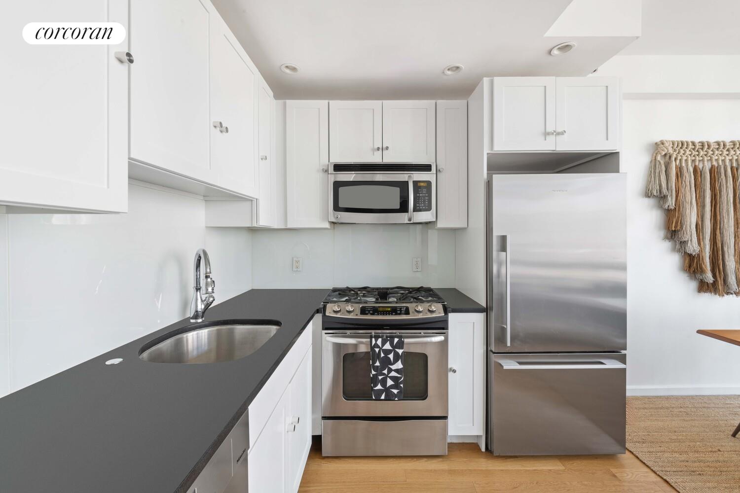 #3 photo, 82 IRVING Place, ブルックリン区 Clinton Hill , NY 11238