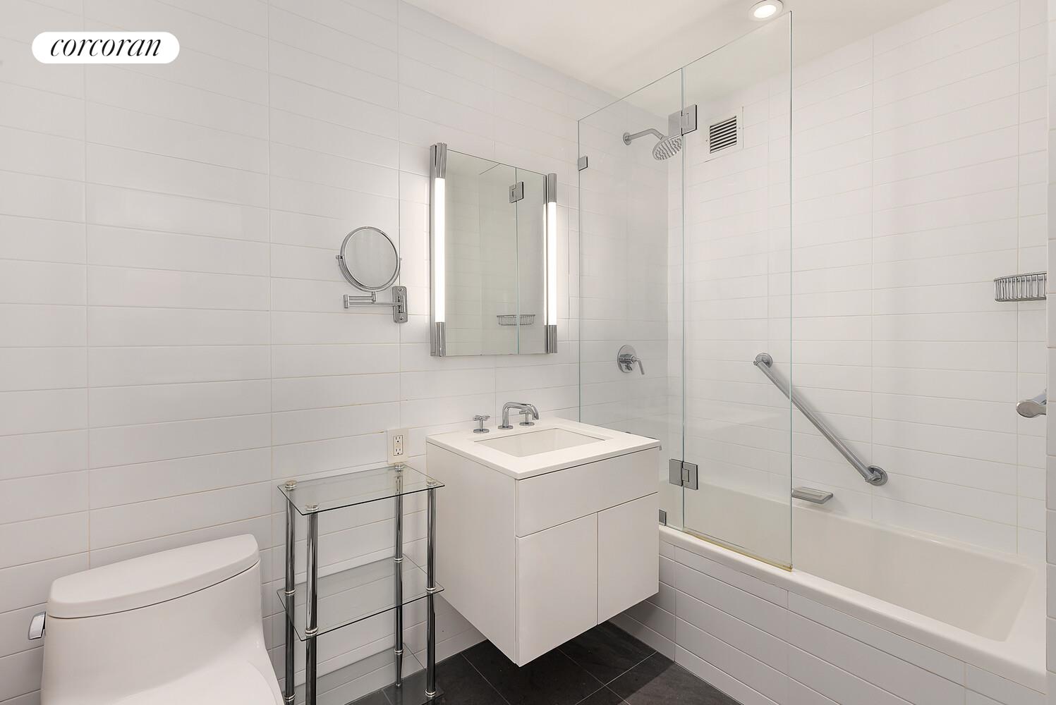 #11 photo, 200 E 62ND Street, マンハッタン Lenox Hill , NY 10065