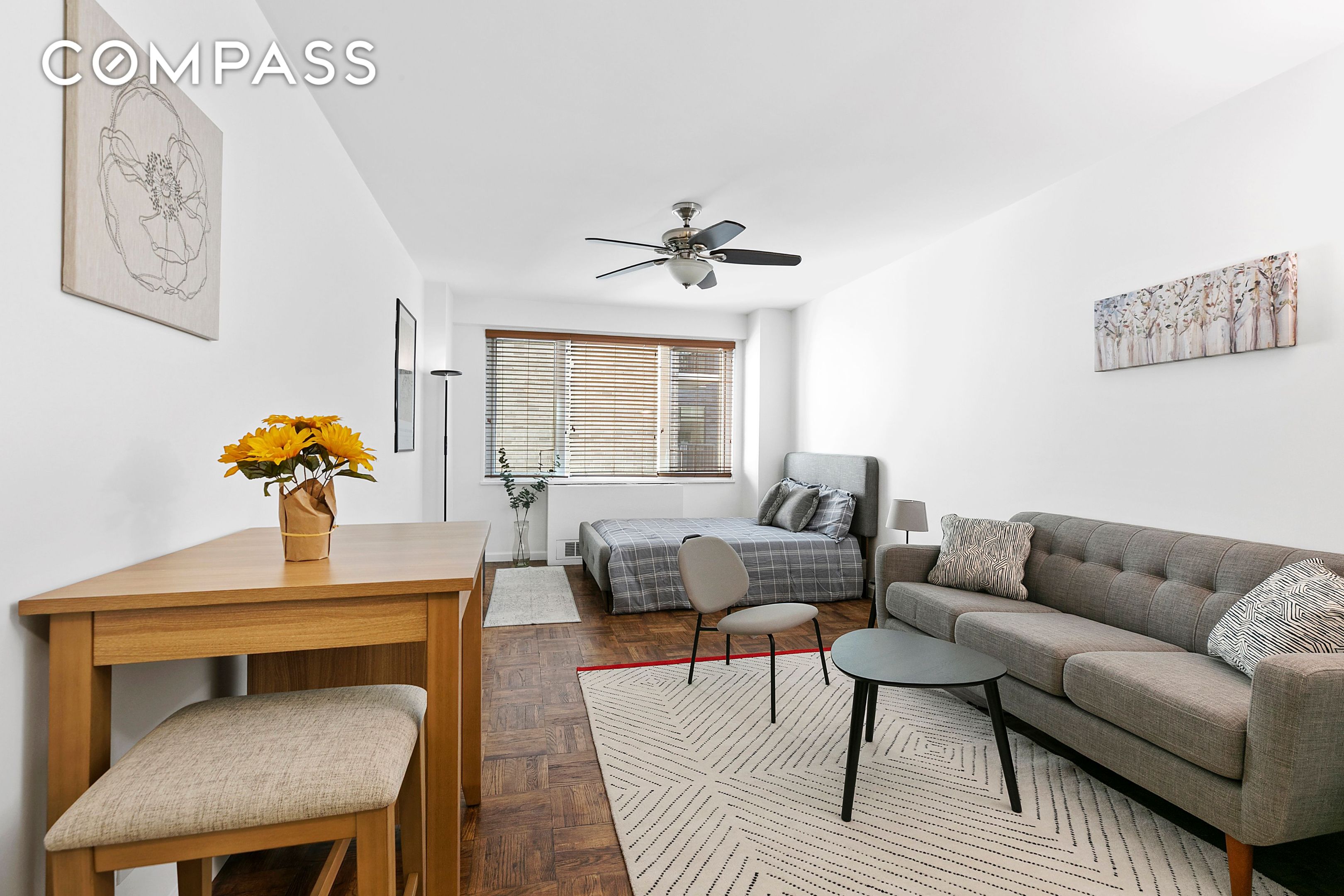 #1 photo, 301 E 22nd Street, マンハッタン Gramercy , NY 10010