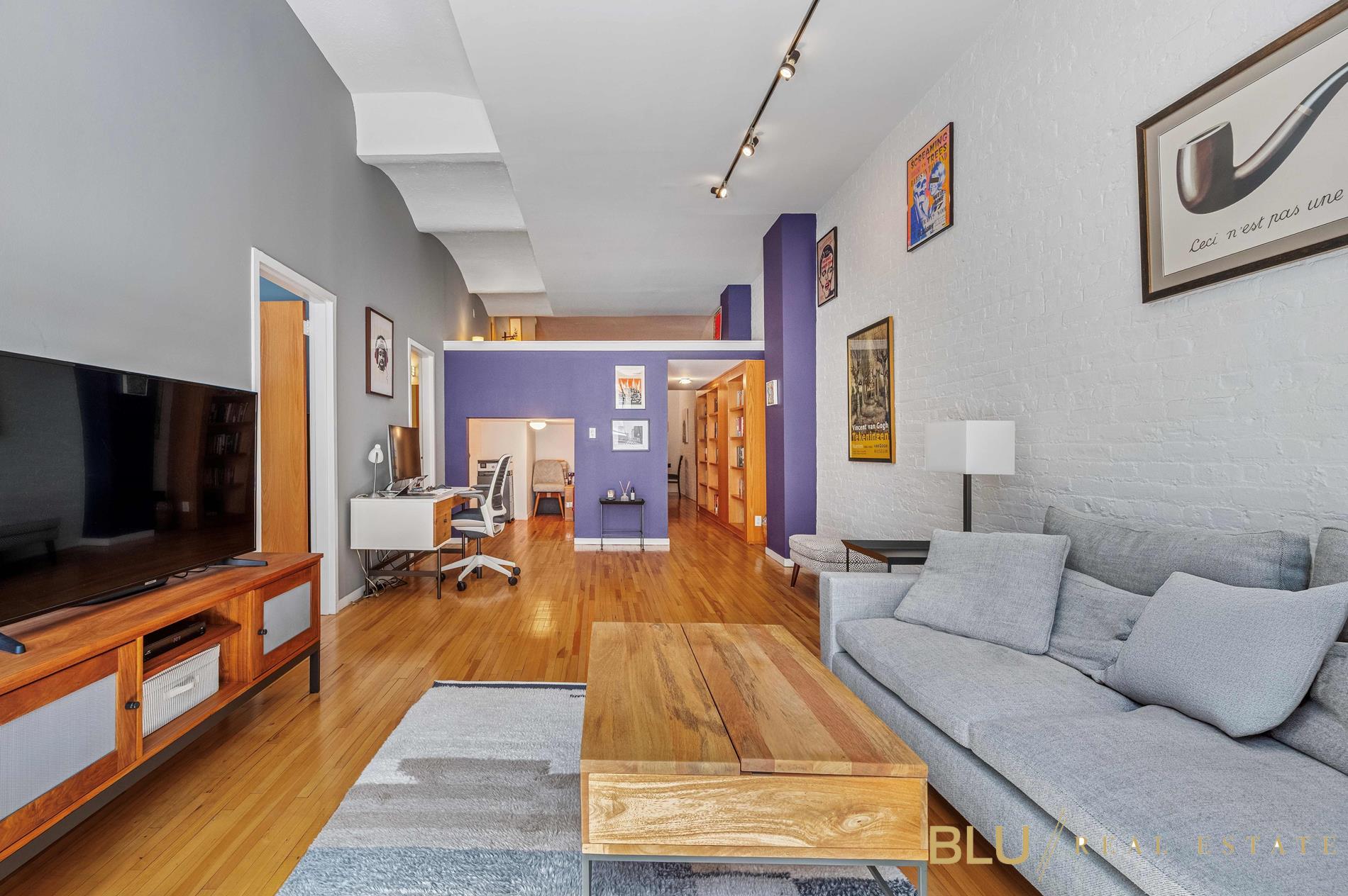 #4 photo, 39 E 12th Street, Greenwich Village , NY 10003