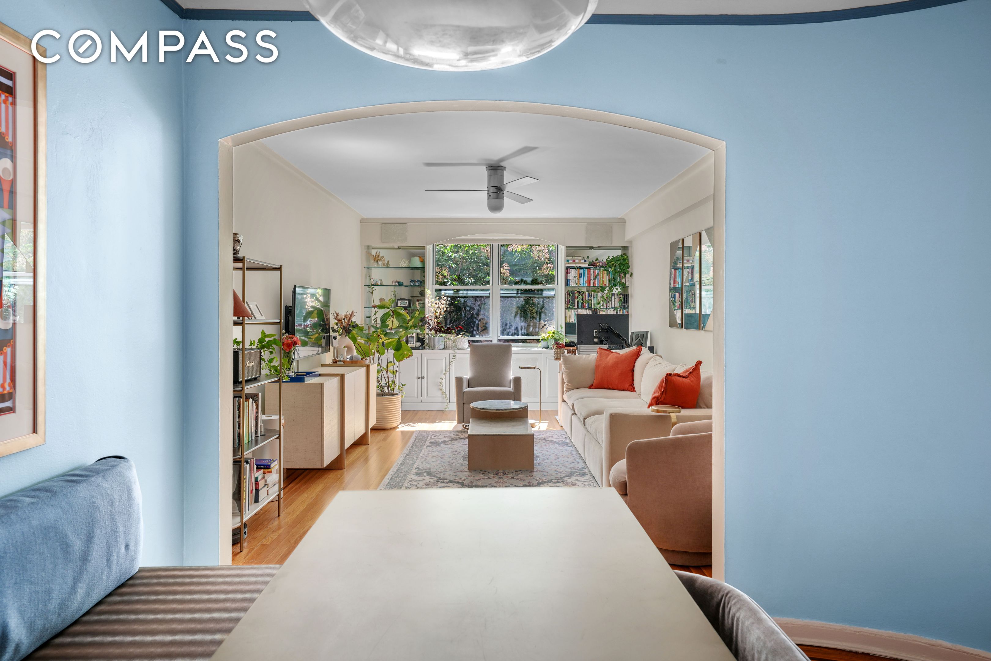 #9 photo, 310 W 55th Street, マンハッタン Hell's Kitchen , NY 10019