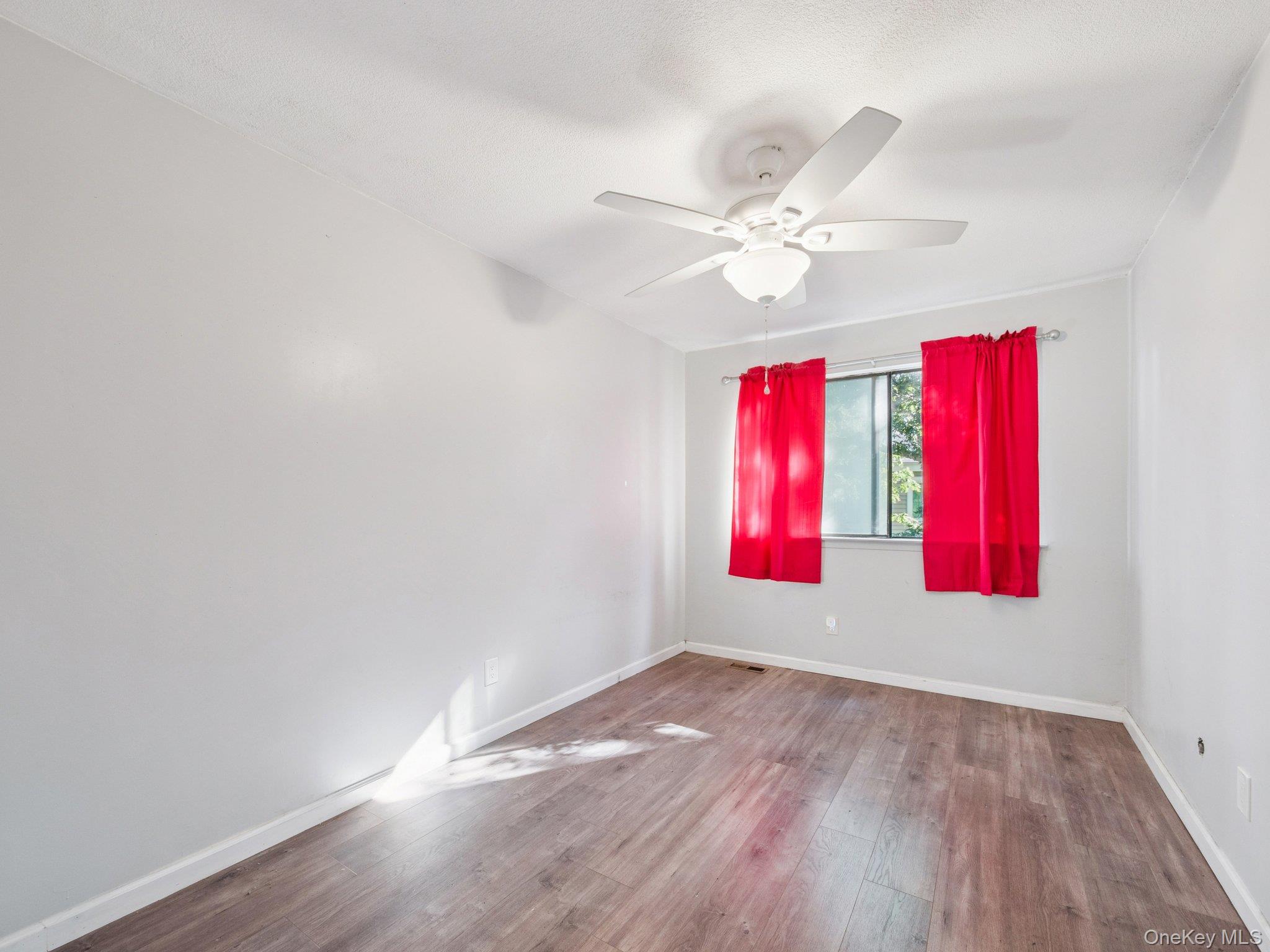 #12 photo, 203 Springmeadow Drive, Holbrook , NY 11741