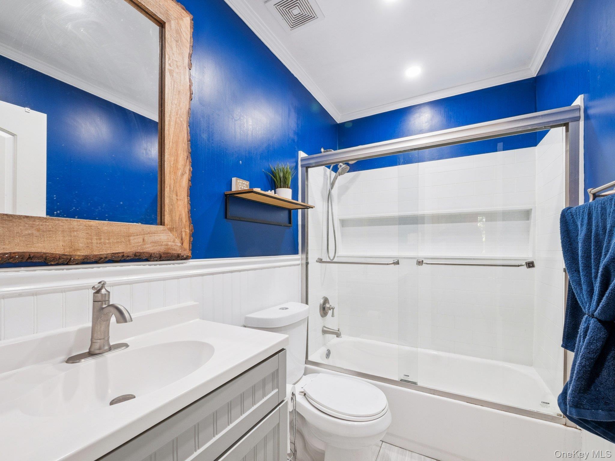 #9 photo, 203 Springmeadow Drive, Holbrook , NY 11741