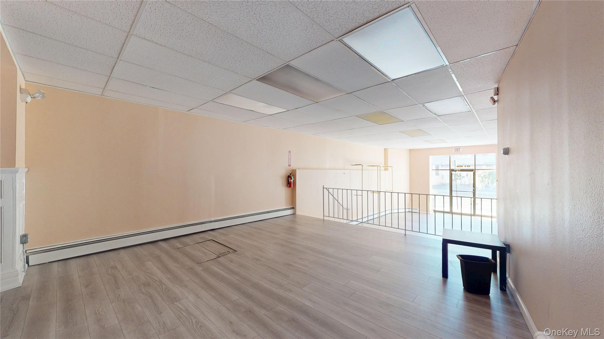 #17 photo, 42 W Main Street, サフォーク郡 Riverhead , NY 11901