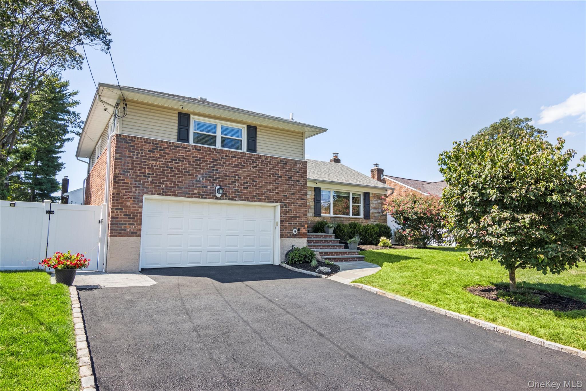 #2 photo, 7 Driftwood Drive, Glen Cove , NY 11542