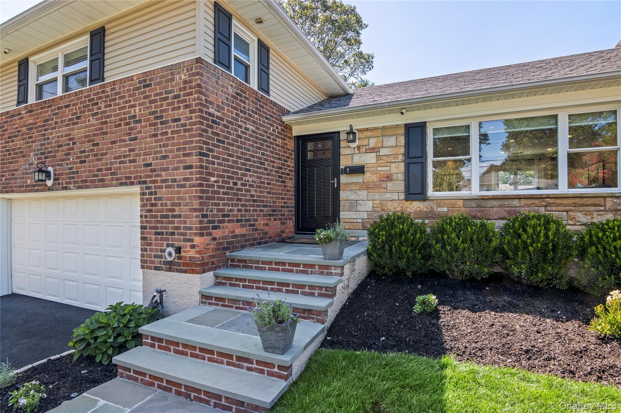 #3 photo, 7 Driftwood Drive, Glen Cove , NY 11542