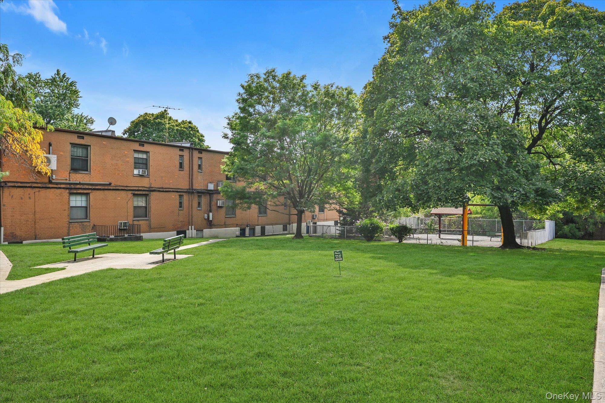 #17 photo, 134-08 Jewel Avenue, クイーンズ区 Flushing , NY 11367