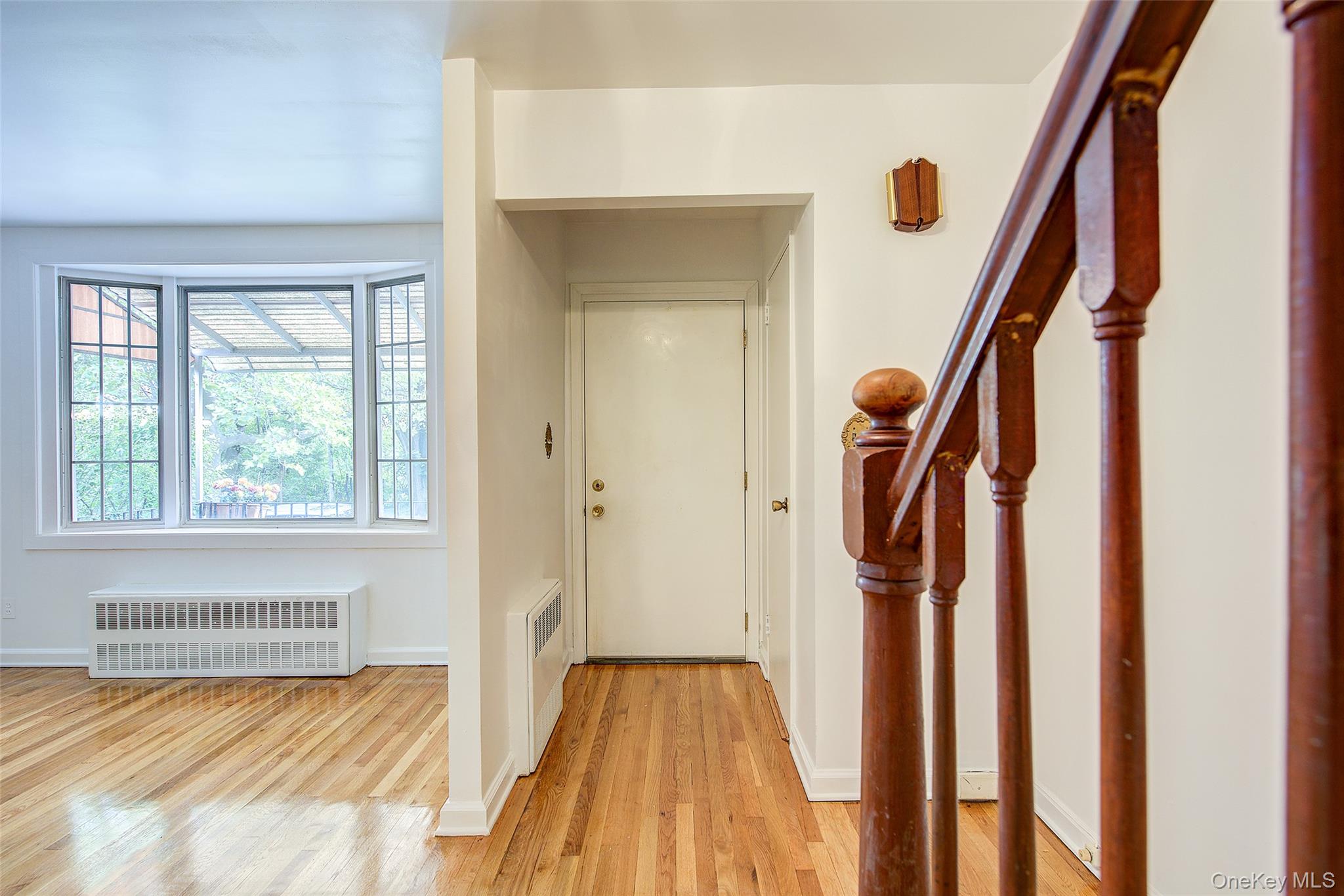 #5 photo, 67-29 61st Drive, Middle Village , NY 11379