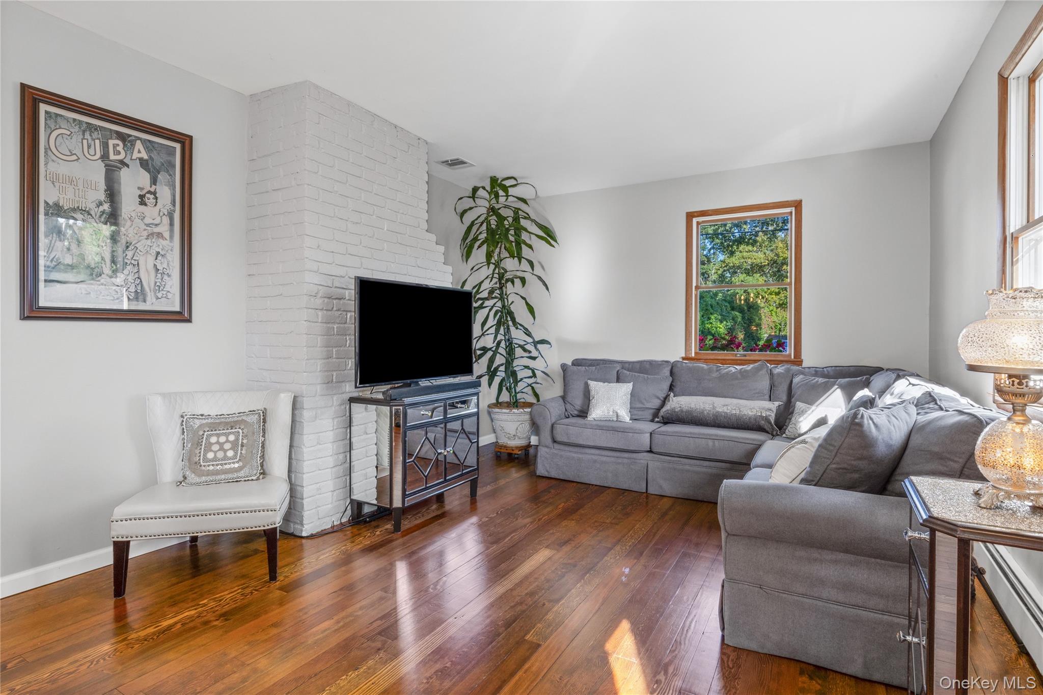 #14 photo, 10 S Old Neck Road, サフォーク郡 Center Moriches , NY 11934