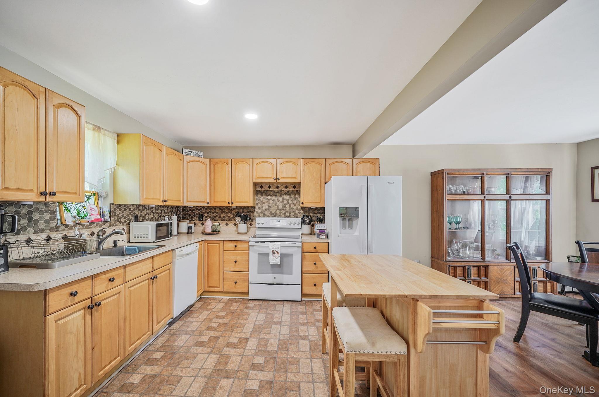 #13 photo, 35 Maple Avenue, Bellport , NY 11713