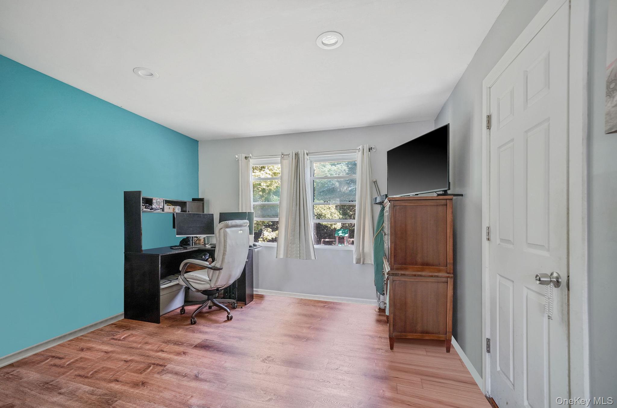 #17 photo, 35 Maple Avenue, Bellport , NY 11713