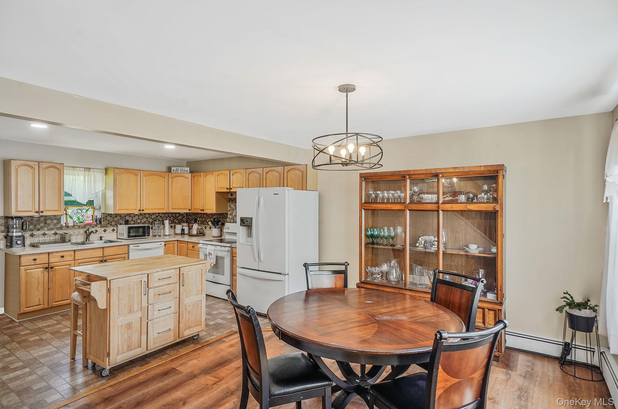 #8 photo, 35 Maple Avenue, Bellport , NY 11713