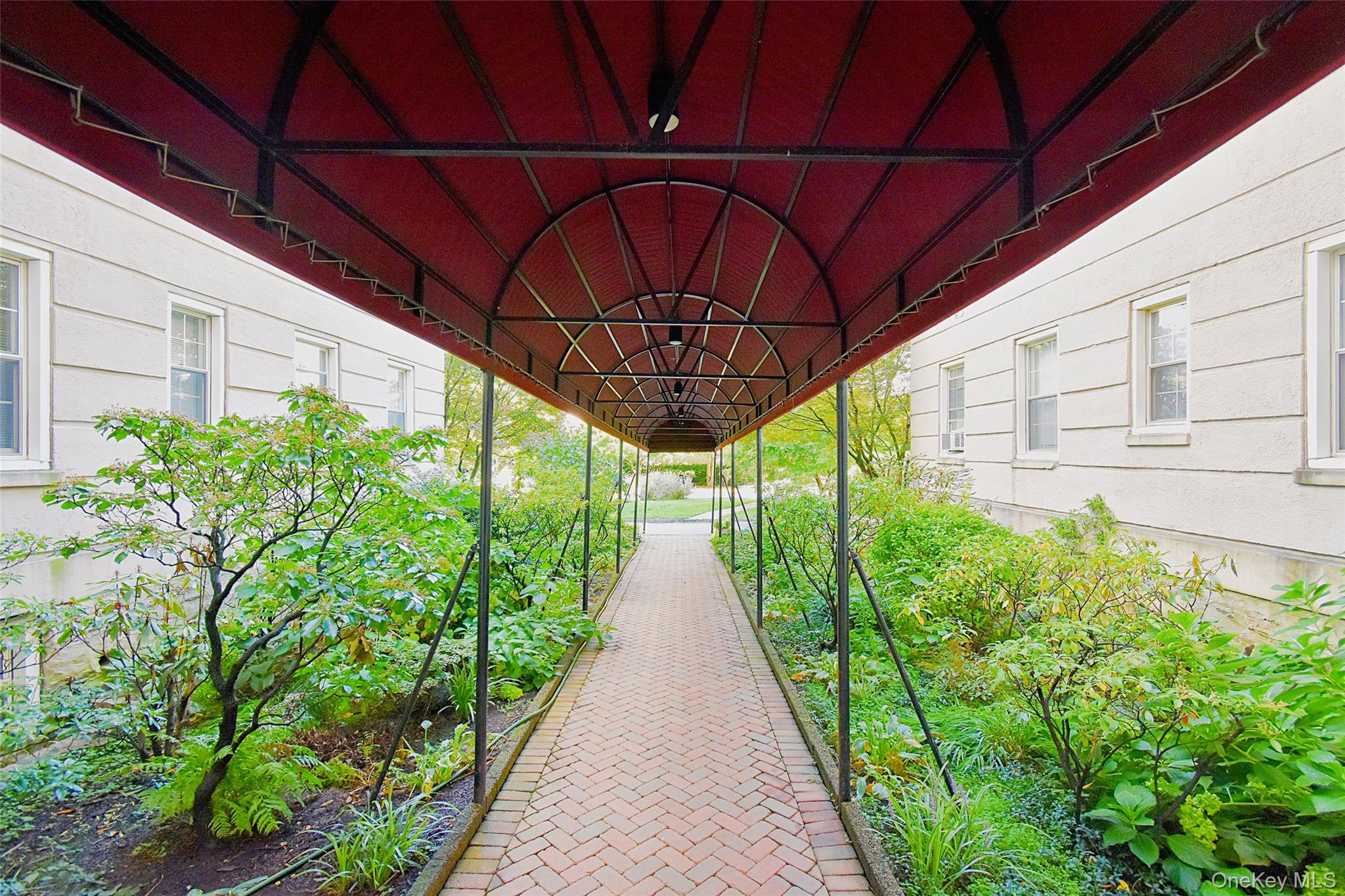 #2 photo, 4 Park Lane, Mount Vernon , NY 10552