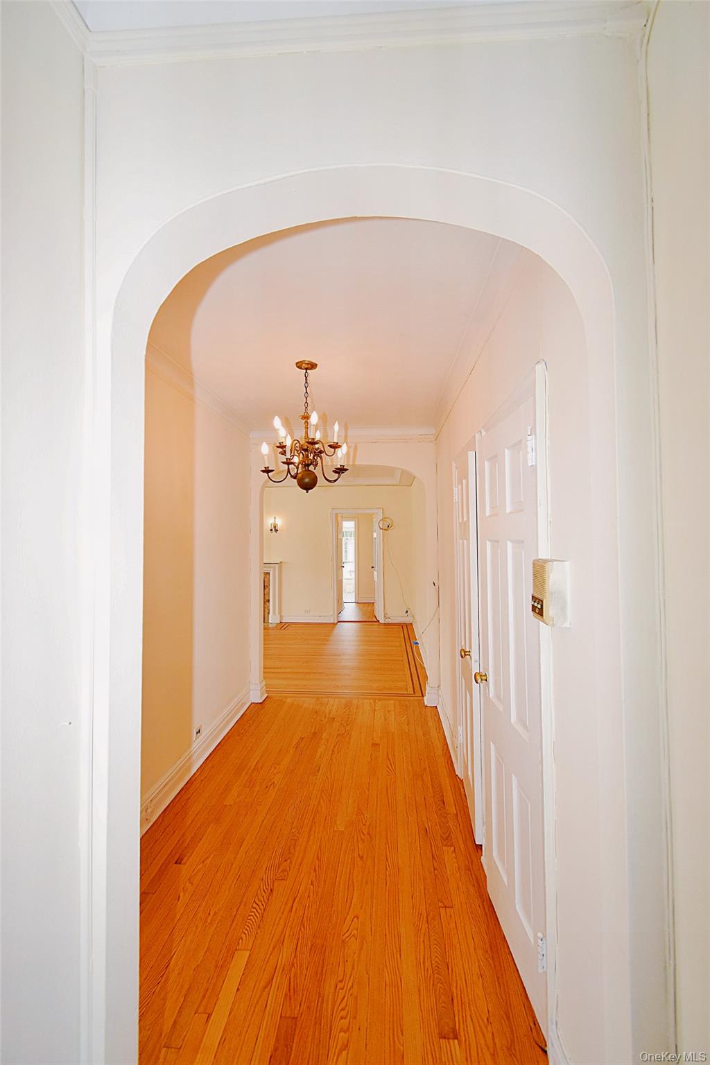 #4 photo, 4 Park Lane, Mount Vernon , NY 10552