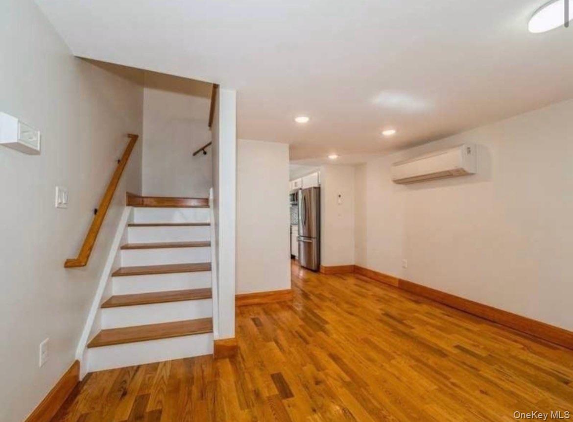 #7 photo, 98 Albany Street, Poughkeepsie , NY 12601